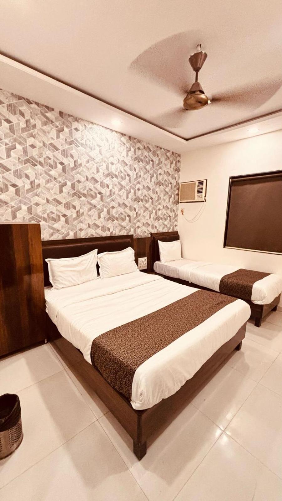 Hotel Garden Palace Mumbai Exterior photo