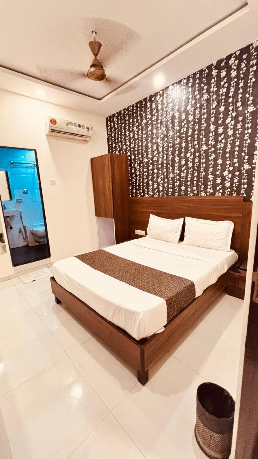 Hotel Garden Palace Mumbai Exterior photo